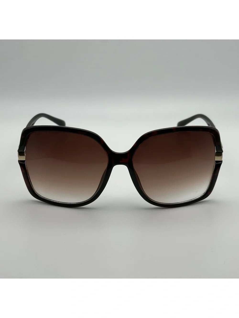 Jessica Simpson Oversized Square Tortoise Brown Sunglasses with Gradient Lenses